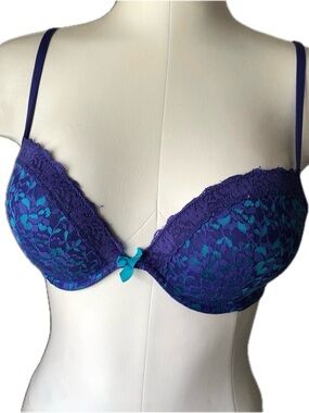 Lot 4 Intimates La Senza 34C Triumph 38B Bras Small La Vie En Rose PJ Bodysuit